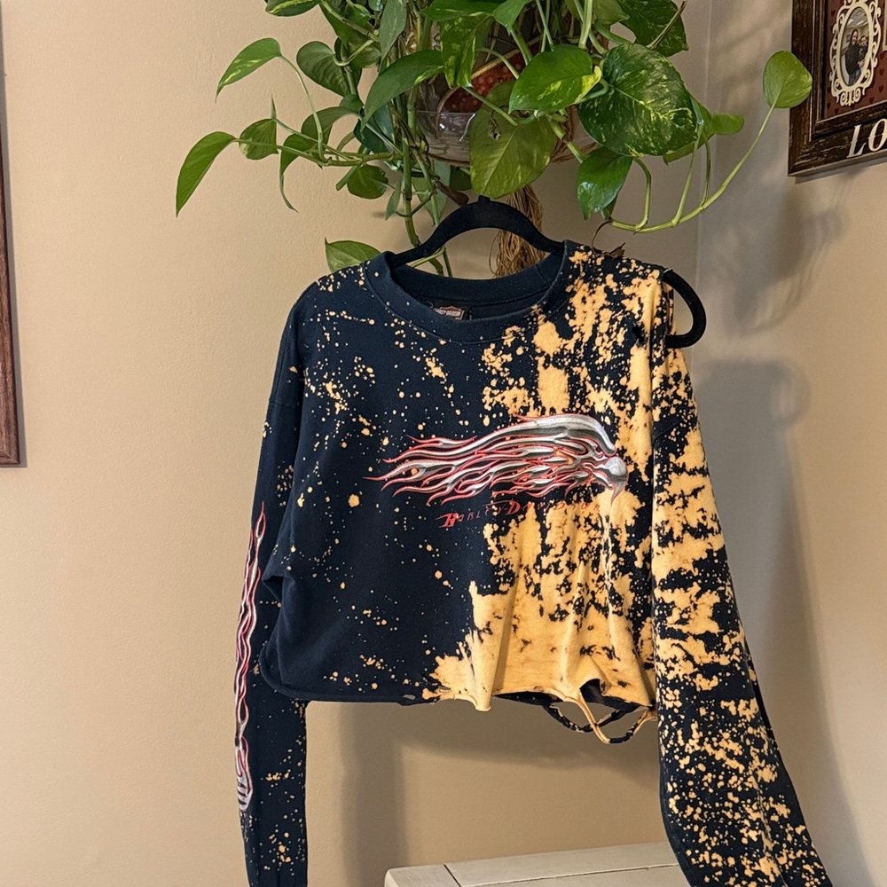 Harley-Davidson Black long sleeve crop top